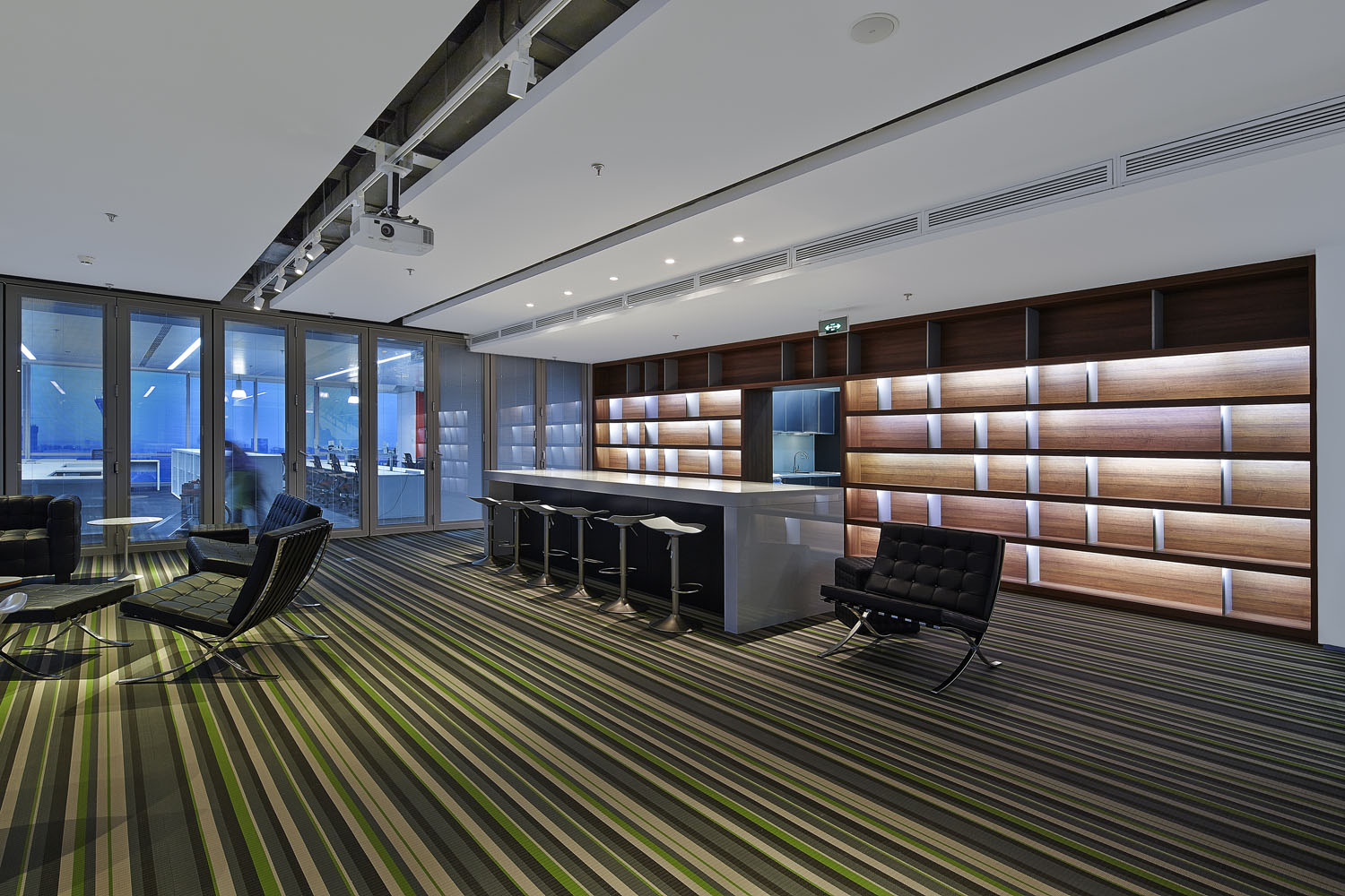 普陀區(qū)200平科技辦公室裝修設計-第2張圖片-上海古都建筑設計集團 普陀區(qū)200平科技辦公室裝修設計-第2張圖片-上海古都建筑設計集團