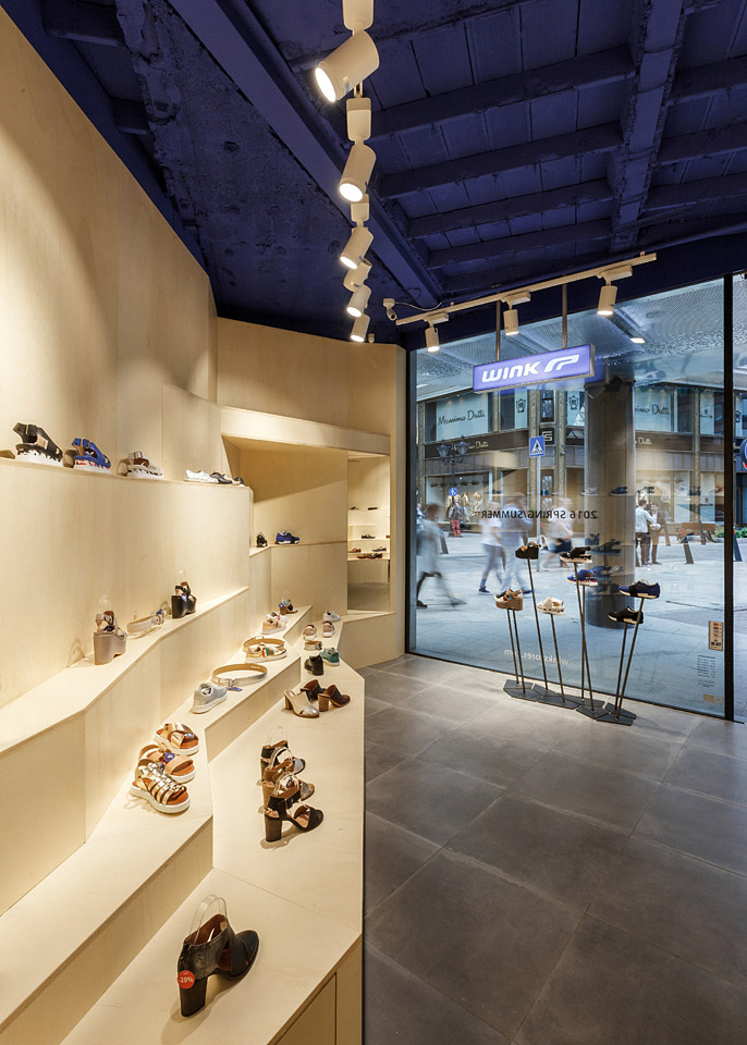 立體風(fēng)鞋店辦公室裝修設(shè)計(jì)-第2張圖片-上海古都建筑設(shè)計(jì)集團(tuán) 立體風(fēng)鞋店辦公室裝修設(shè)計(jì)-第2張圖片-上海古都建筑設(shè)計(jì)集團(tuán)