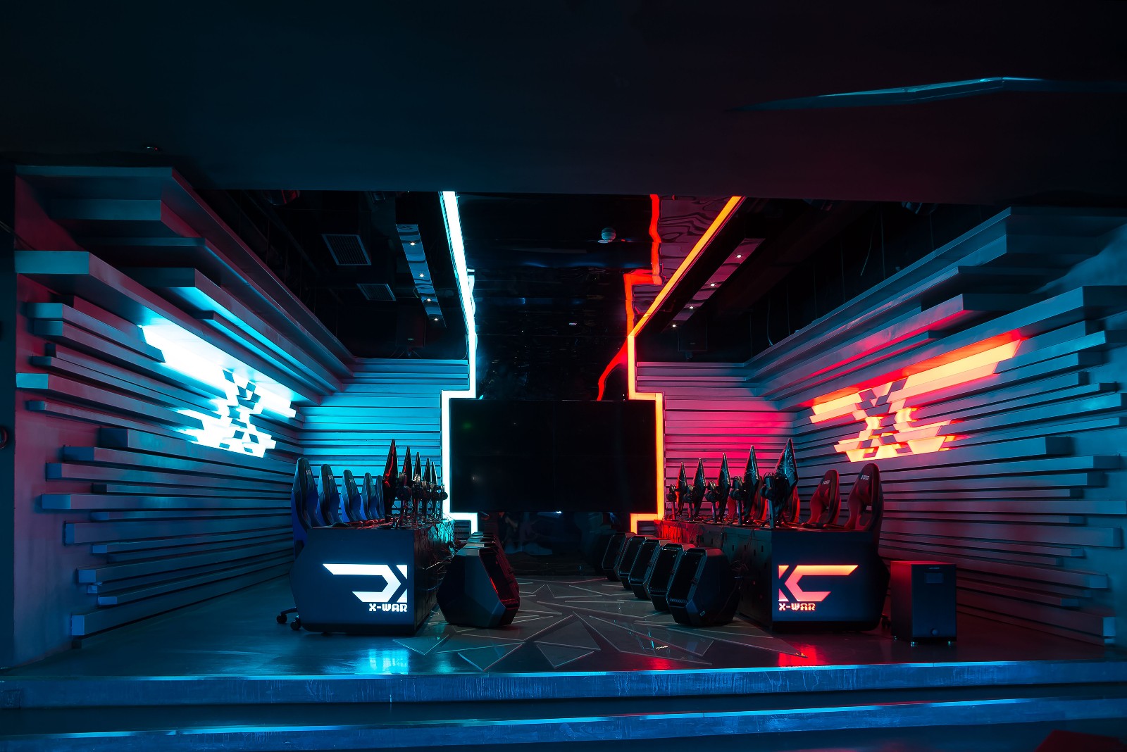 普陀區(qū)現(xiàn)代科技風格網吧裝修設計-第3張圖片-上海古都建筑設計集團