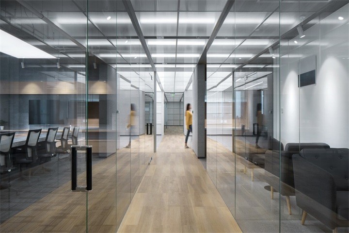 2000平廣告公司高端辦公室設(shè)計(jì)效果-辦公室裝修設(shè)計(jì)效果圖-第3張圖片-上海古都建筑設(shè)計(jì)集團(tuán) 2000平廣告公司高端辦公室設(shè)計(jì)效果-辦公室裝修設(shè)計(jì)效果圖-第3張圖片-上海古都建筑設(shè)計(jì)集團(tuán)