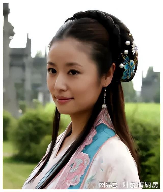 的10位明星妻子哪位明星的老婆最漂亮尊龙凯时ag旗舰厅网站娱乐圈颜值最高(图18)