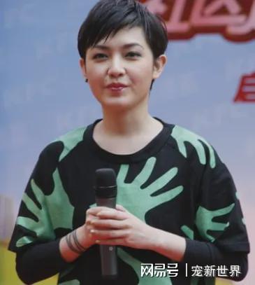 热议曾为爱30岁摘子宫网友：不知后不尊龙凯时app47范晓萱一头绿发引(图8)