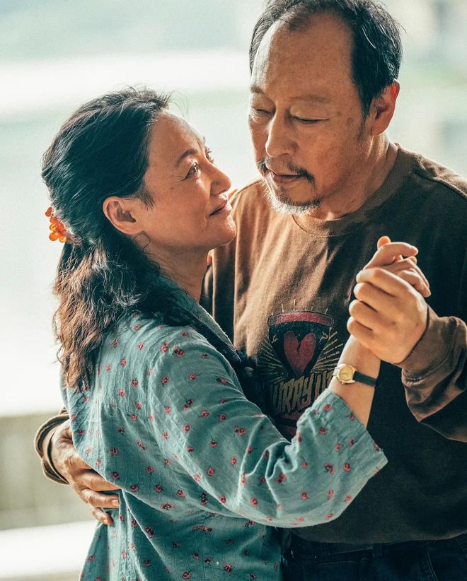 是“当打之年”不拼位置就给别人了凯时尊龙最新网站惠英红：65岁正(图11)