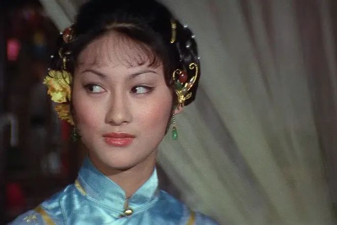 是“当打之年”不拼位置就给别人了凯时尊龙最新网站惠英红：65岁正(图9)